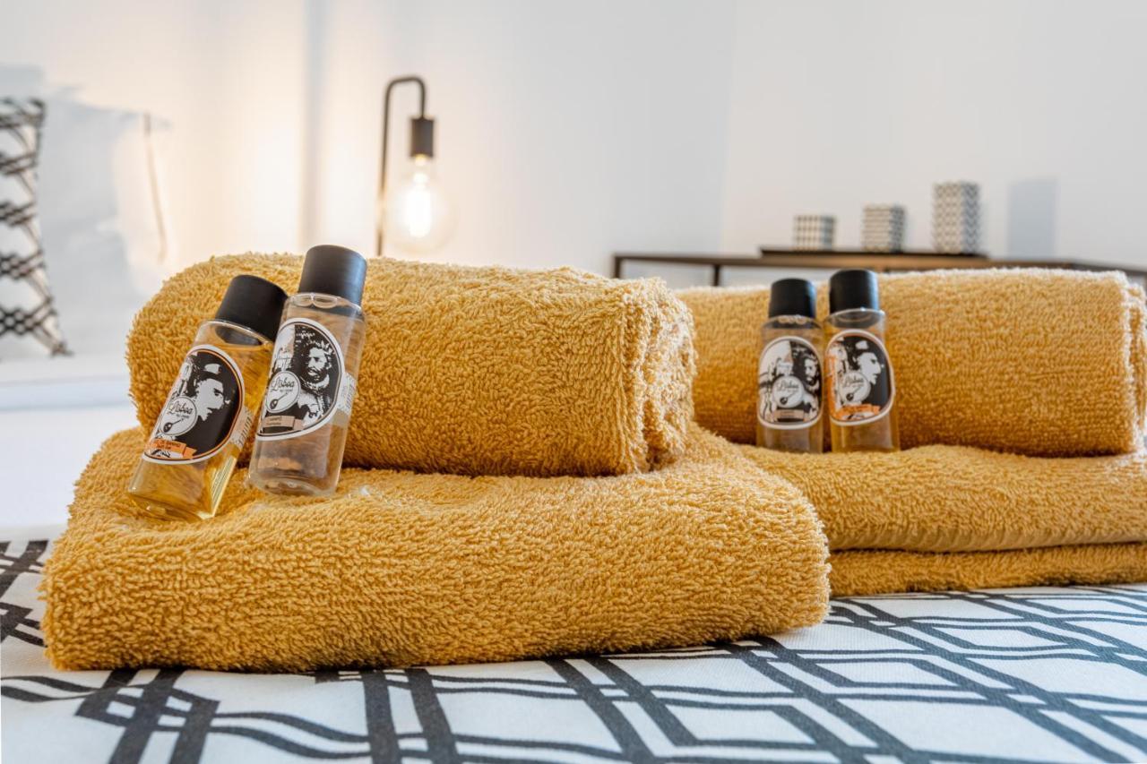 House Black & White Apartment Lisbon Luaran gambar